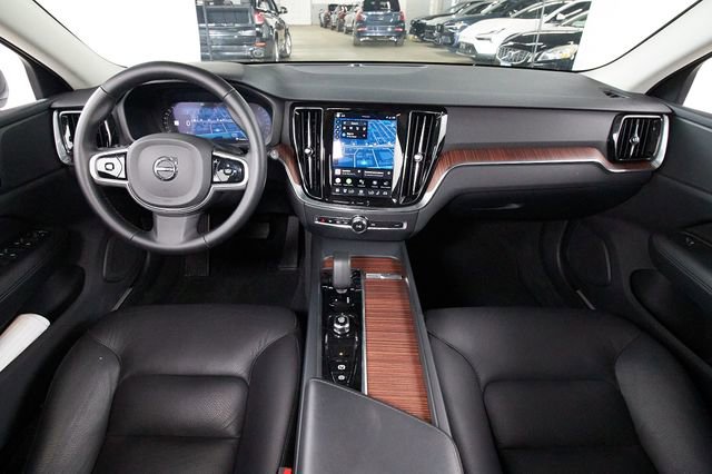 Certified 2025 Volvo V60 B5 Cross Country Plus AWD/4WD image 6