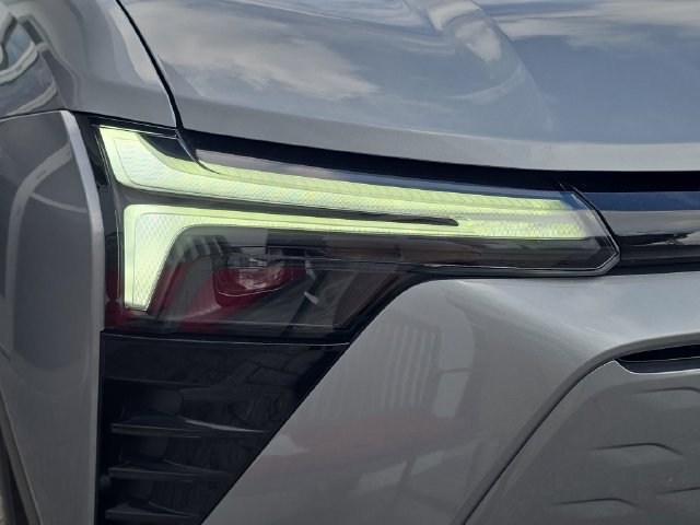 Certified 2025 Chevrolet Blazer EV LT FWD image 11