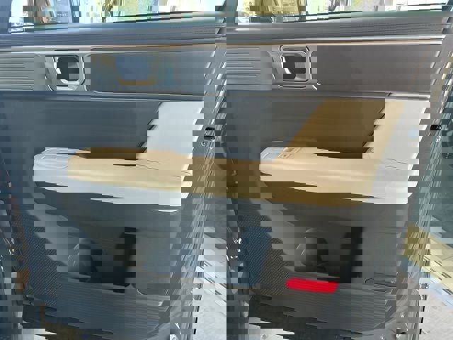 New 2026 Hyundai Santa Fe SE image 30