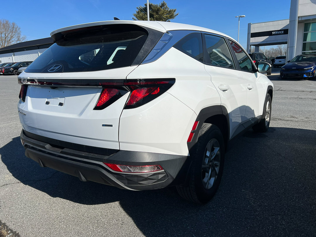 Used 2023 Hyundai Tucson SE image 6