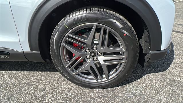 New 2026 Ford Explorer ST w/ Sun And Sound Package image 9