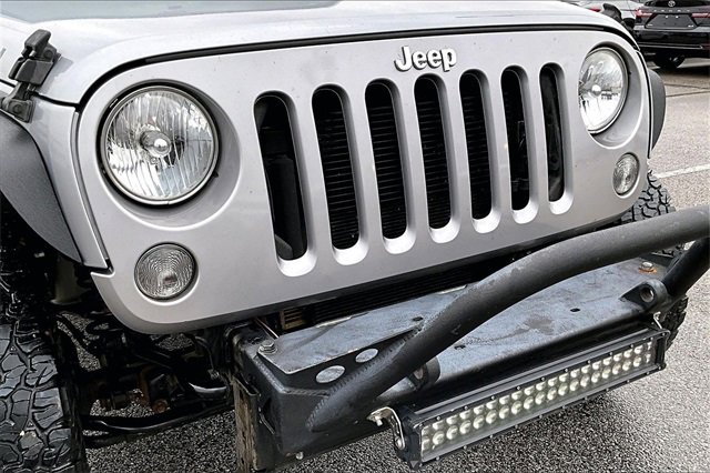 Used 2014 Jeep Wrangler Unlimited Rubicon w/ Dual Top Group image 26