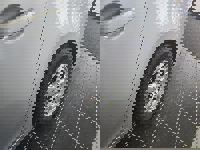 Used 2015 Chevrolet Cruze LS image 26