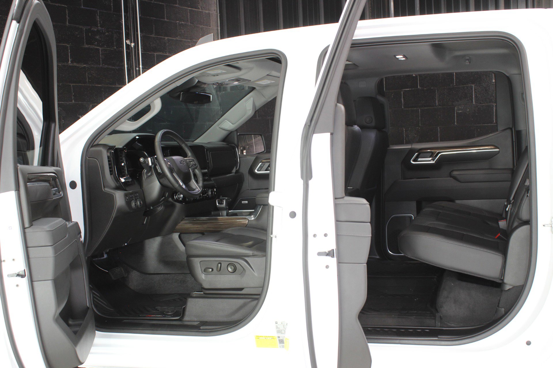 Used 2025 Chevrolet Silverado 1500 RST w/ RST All Star Premium Package image 30