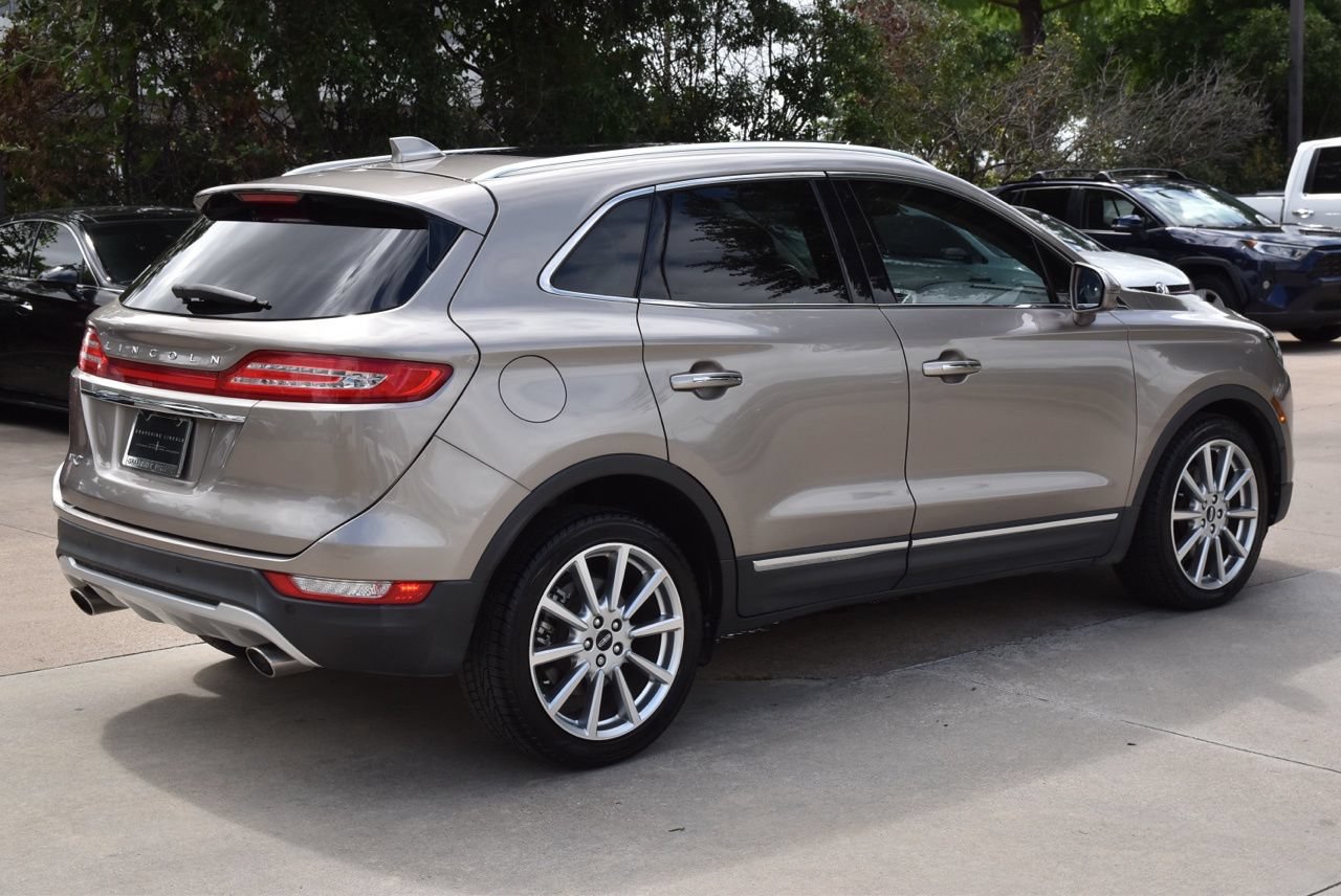 Used 2019 Lincoln MKC Reserve w/ MKC Technology Package FWD image 7
