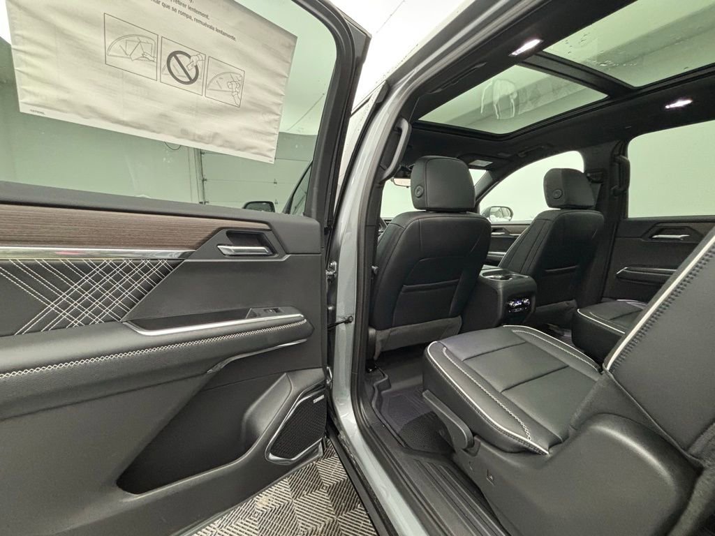 New 2026 GMC Acadia Denali w/ Super Cruise Package image 46