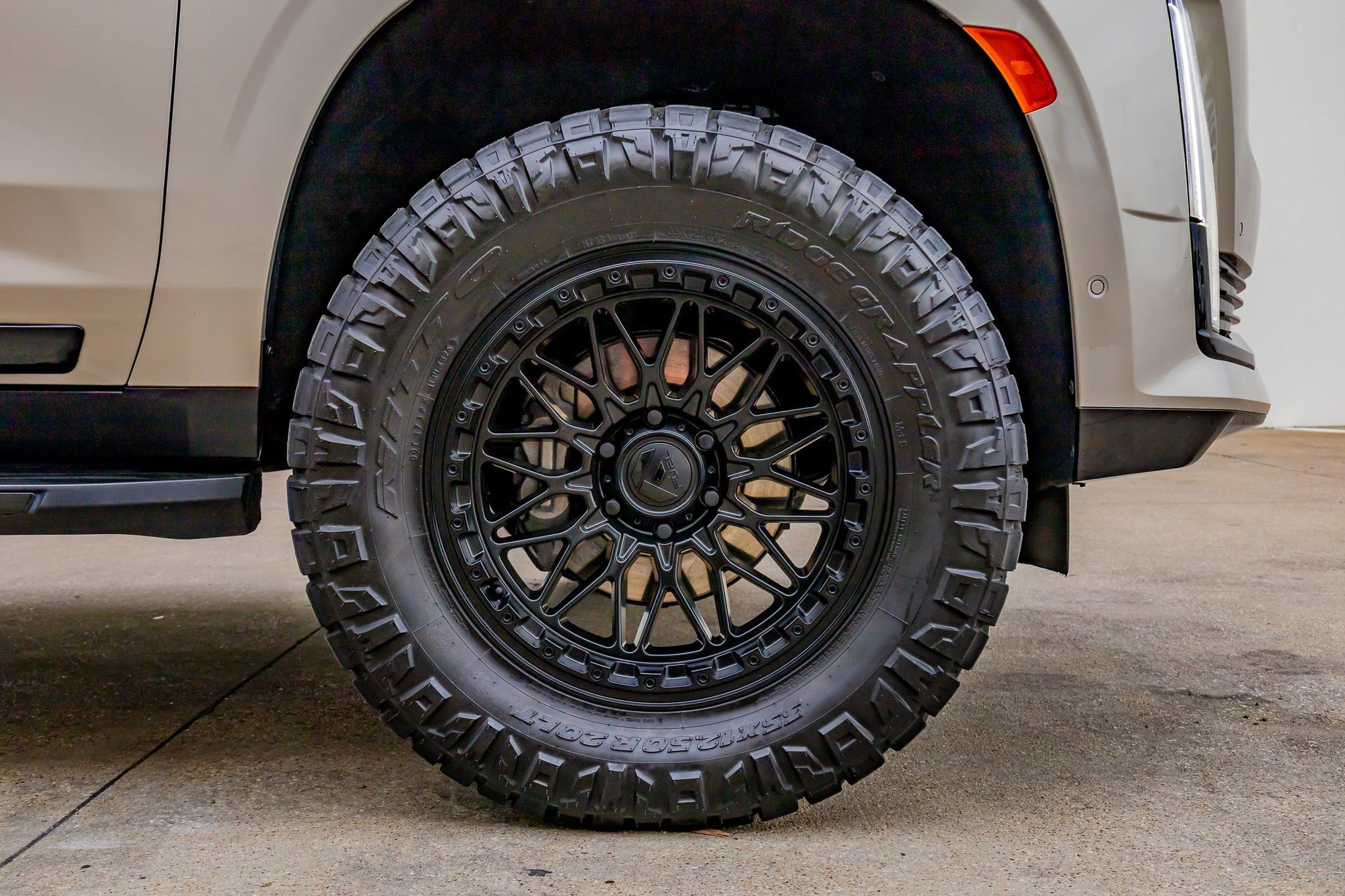 Used 2021 Cadillac Escalade Sport image 11