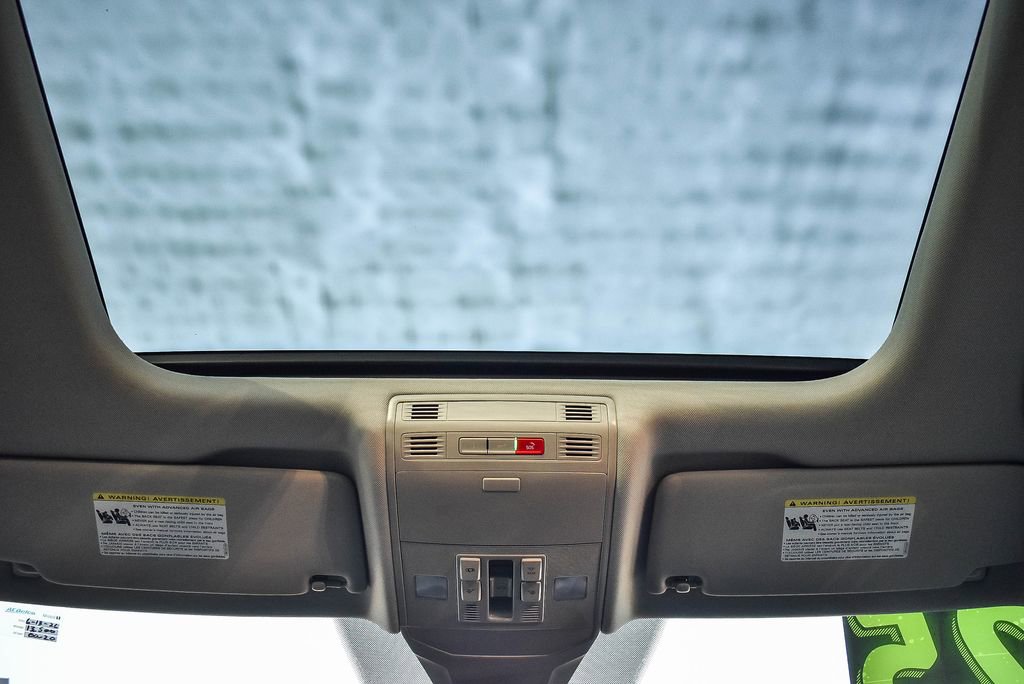 Used 2025 Volkswagen Jetta SE image 12