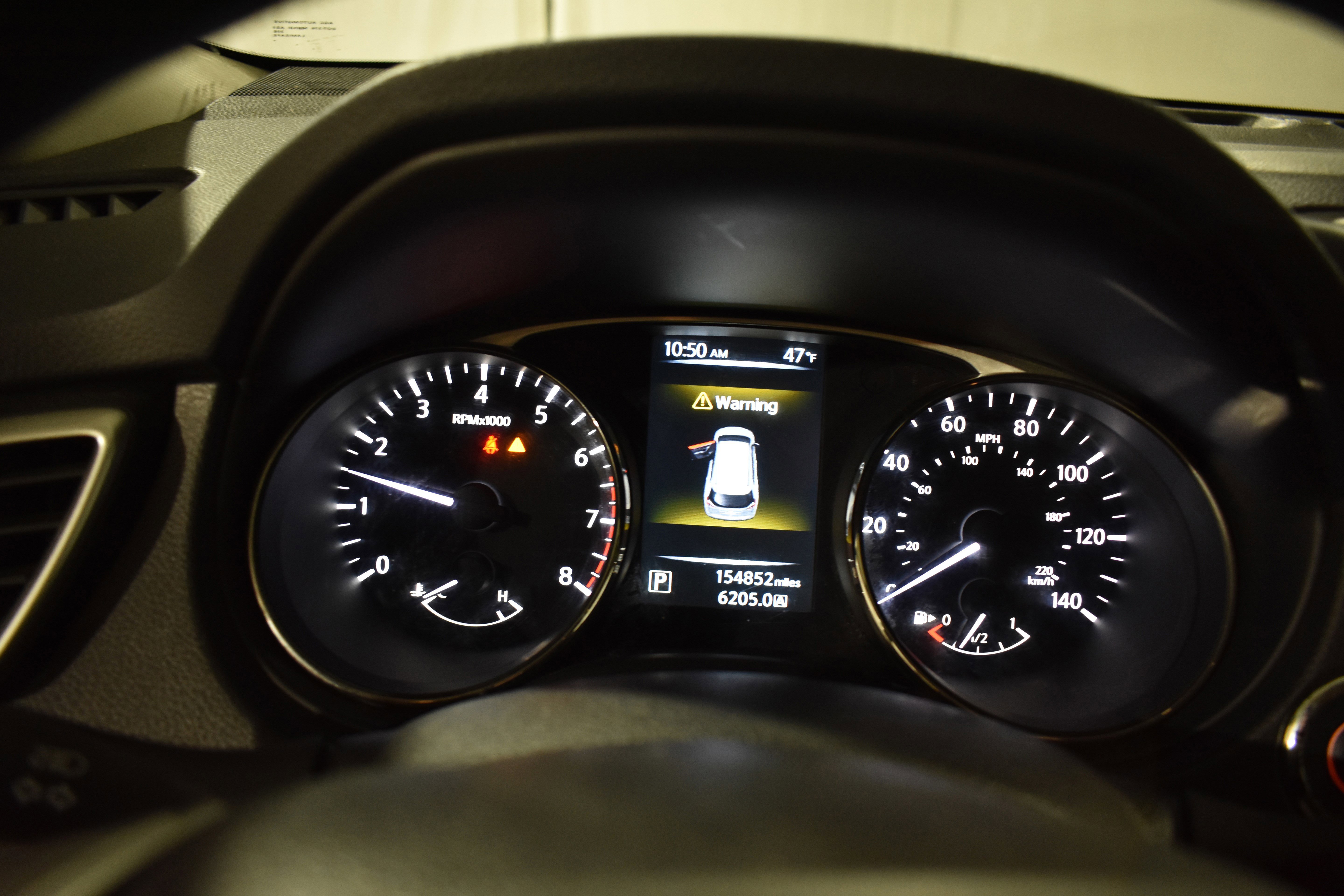 Used 2015 Nissan Rogue SV image 20