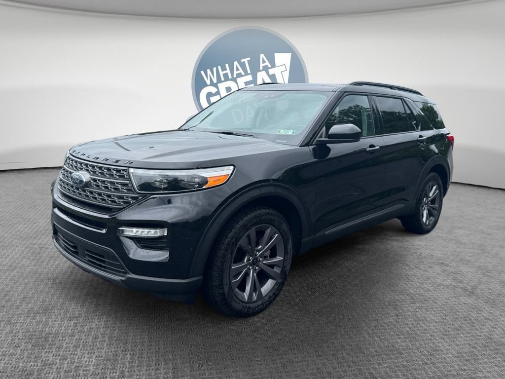 Used 2023 Ford Explorer XLT w/ Equipment Group 202A AWD/4WD image 7