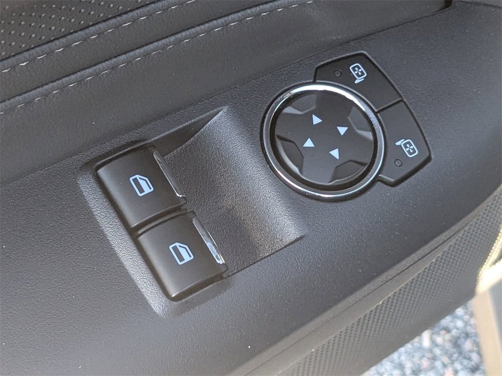 Used 2025 Ford Mustang GT Premium image 15