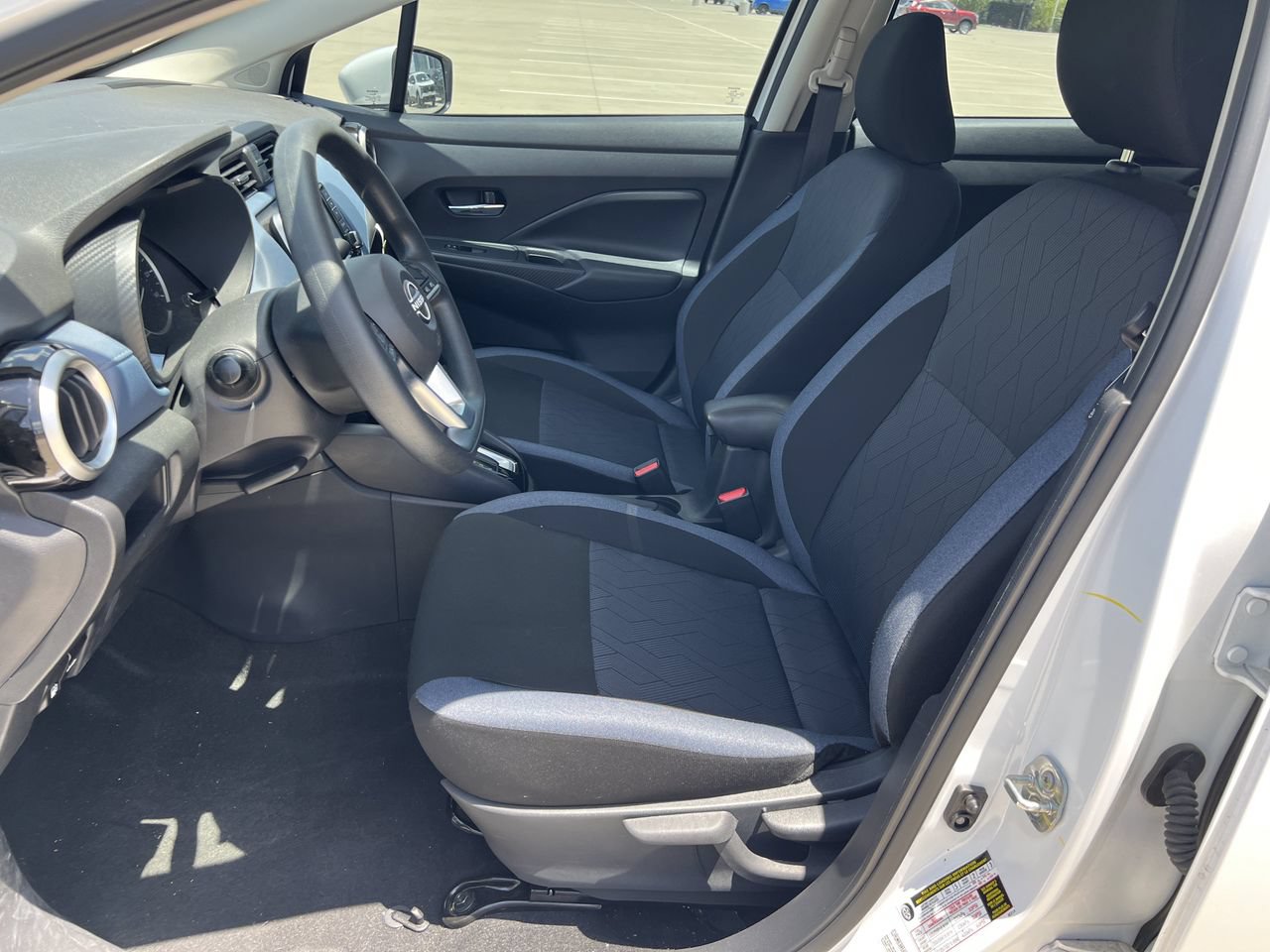 Certified 2025 Nissan Versa SV w/ Trunk Package FWD image 5