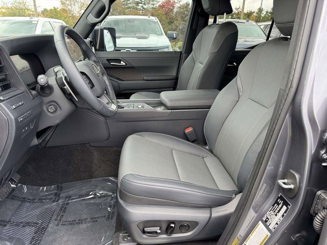 Used 2025 Lexus GX 550 w/ Cold Area Package image 12