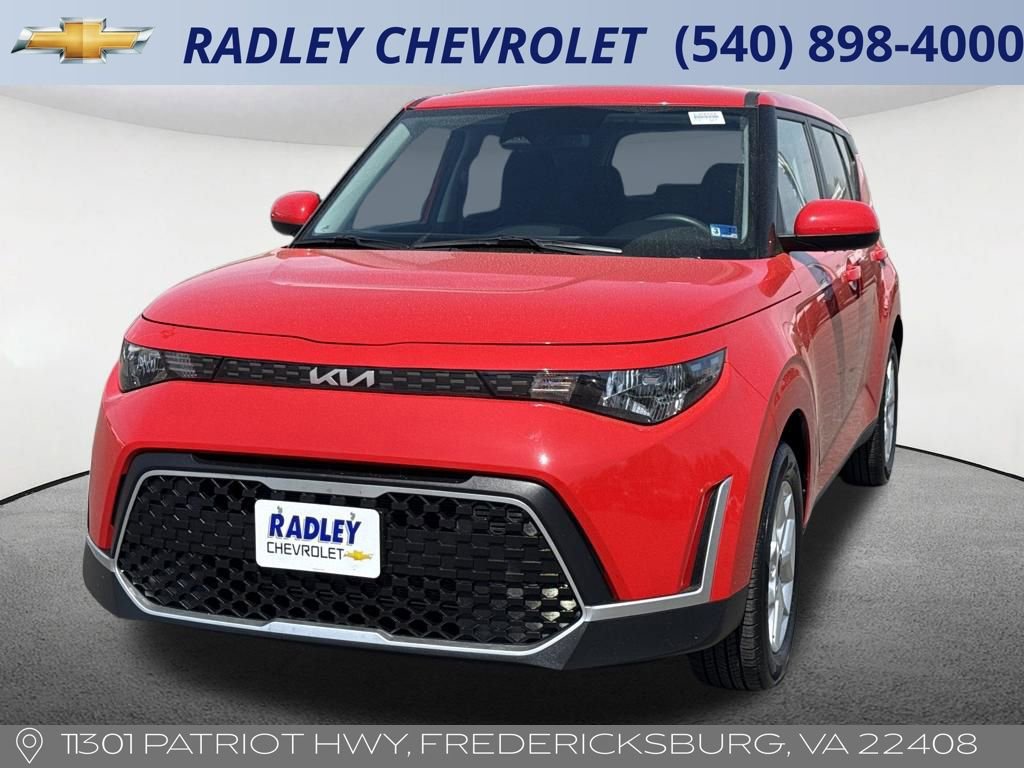 Used 2025 Kia Soul LX w/ LX Technology Package