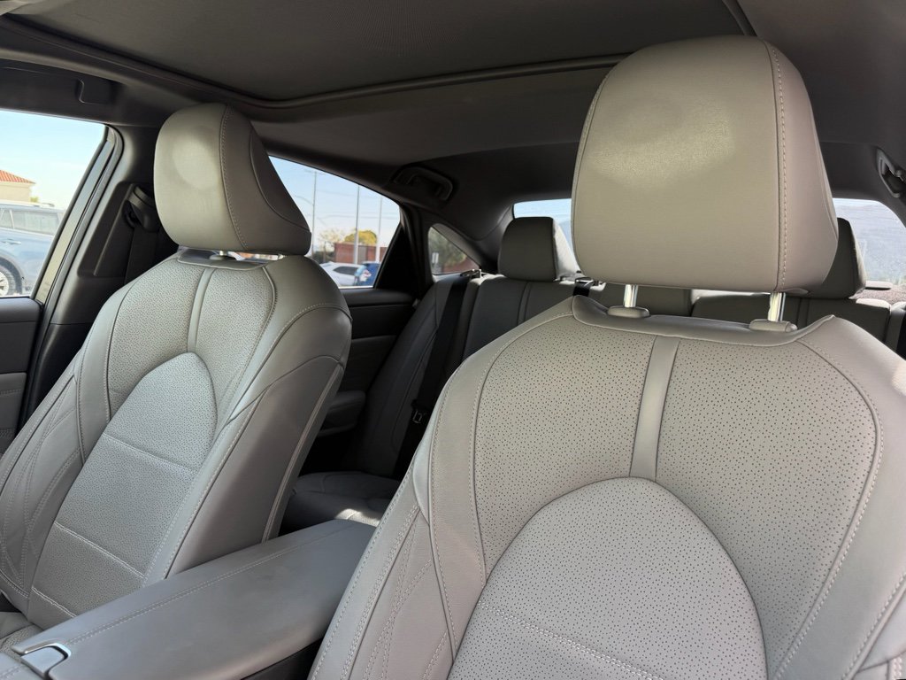 Certified 2022 Toyota Avalon Limited w/ Advanced Safety Package image 16