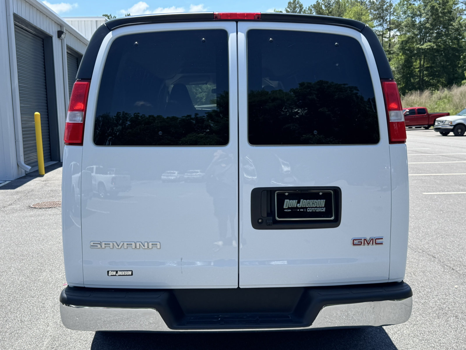Used 2025 GMC Savana 3500 LT w/ LT Preferred Equipment Group RWD image 6