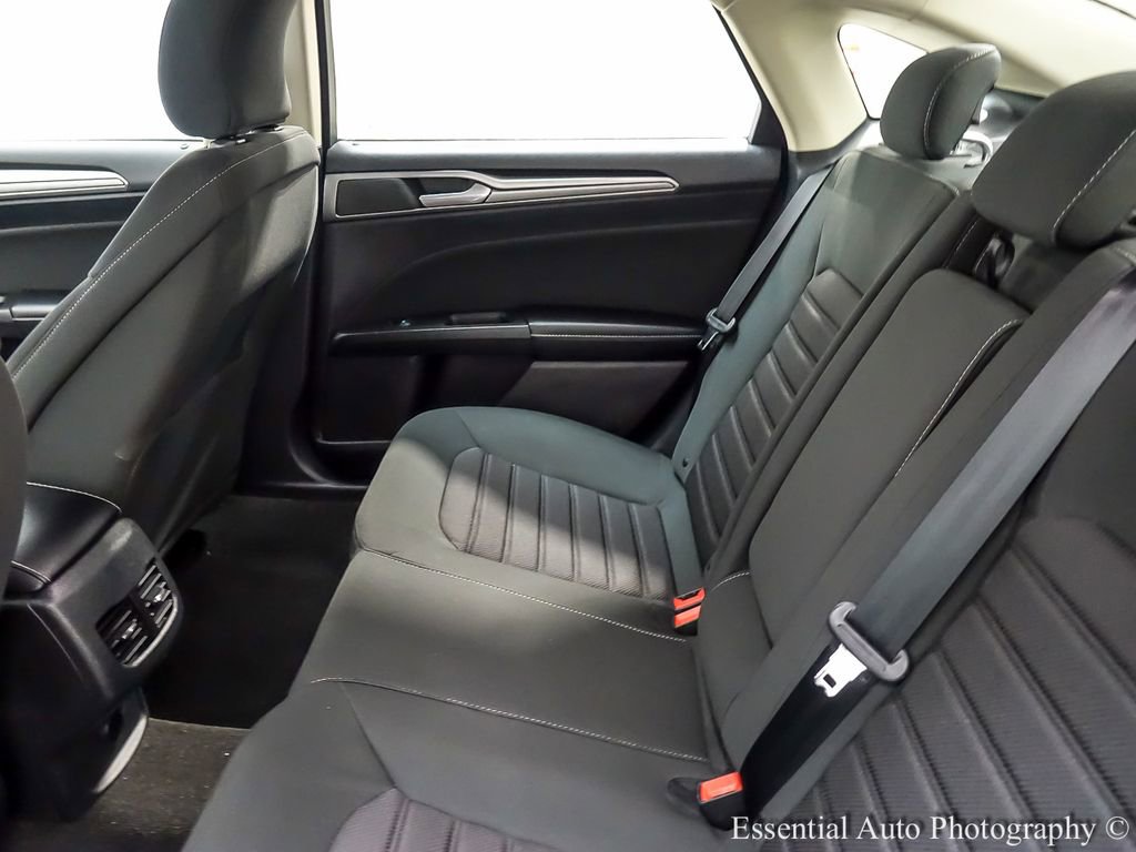 Certified 2019 Ford Fusion SE FWD image 12