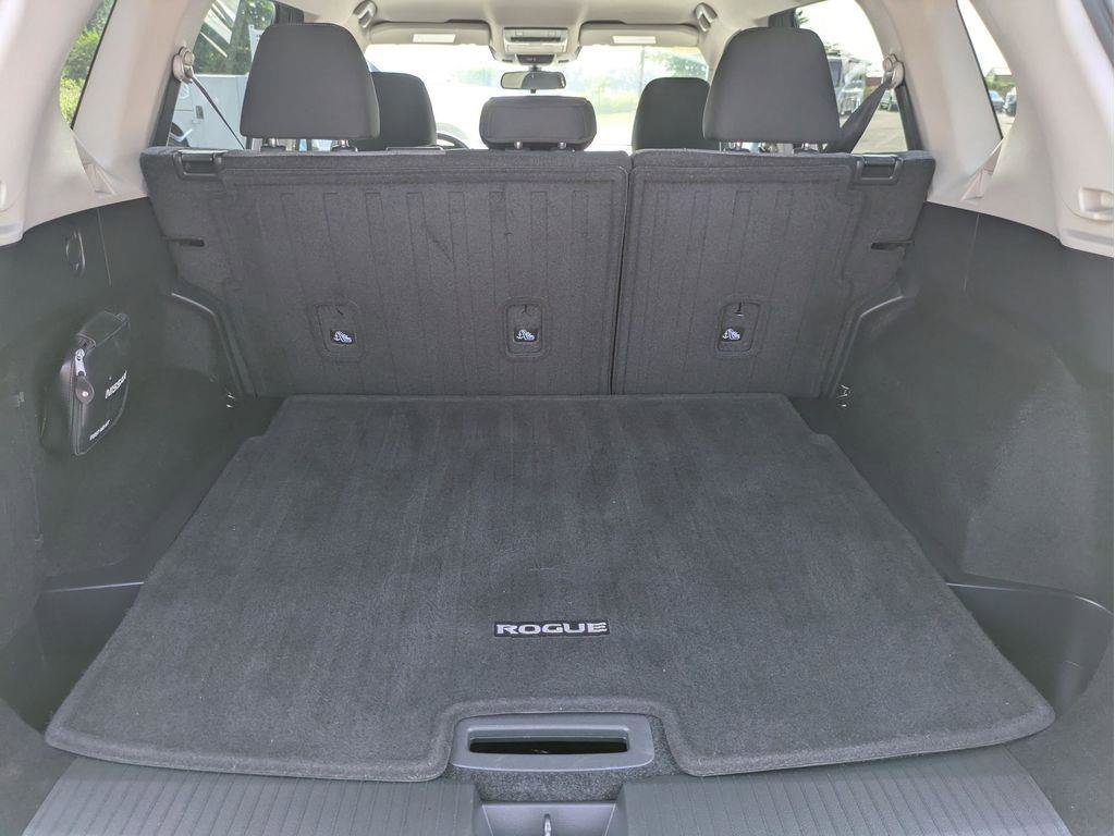 Used 2021 Nissan Rogue SV image 30