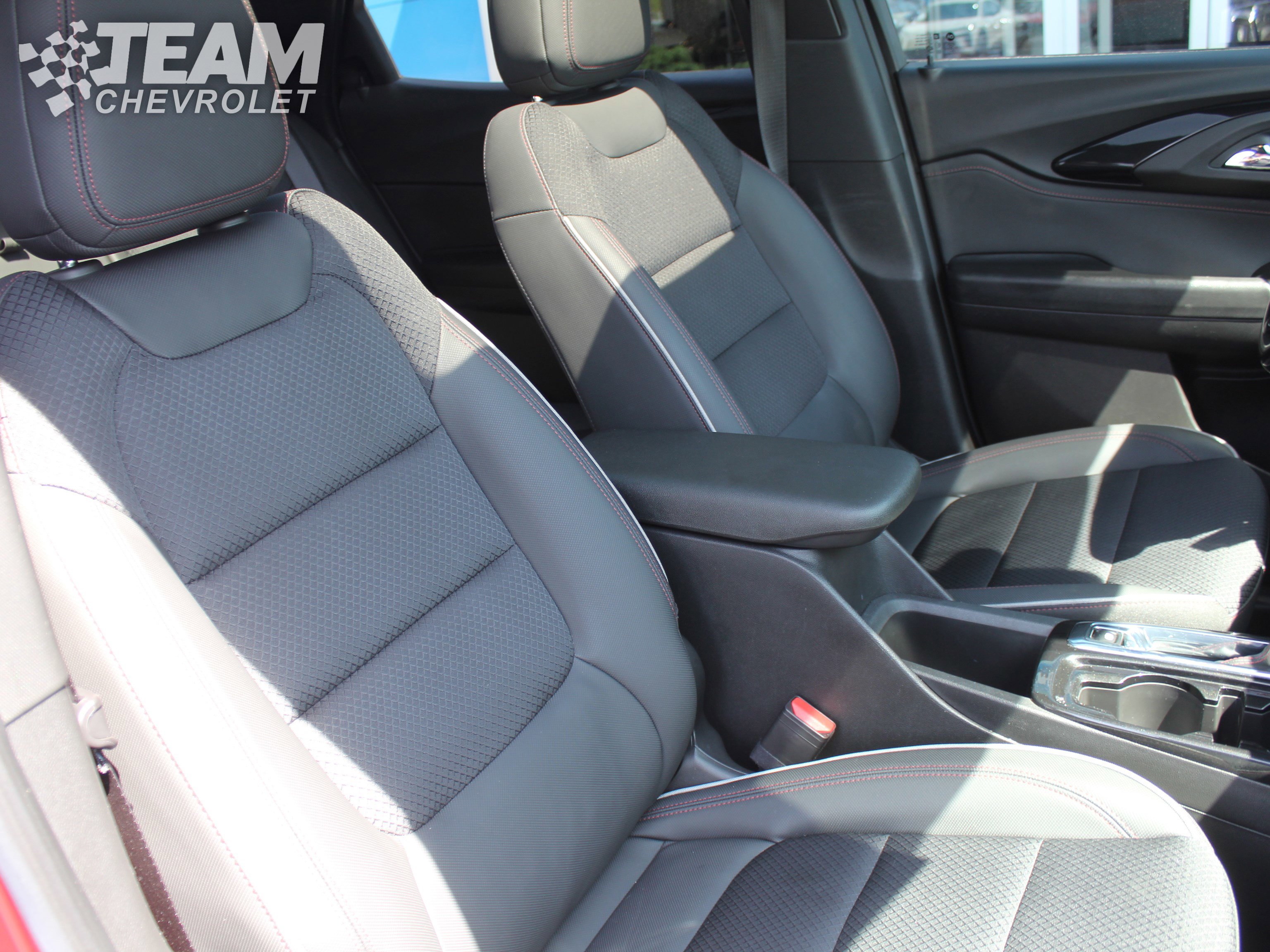 Used 2023 Chevrolet TrailBlazer RS w/ Sun and Liftgate Package FWD image 29