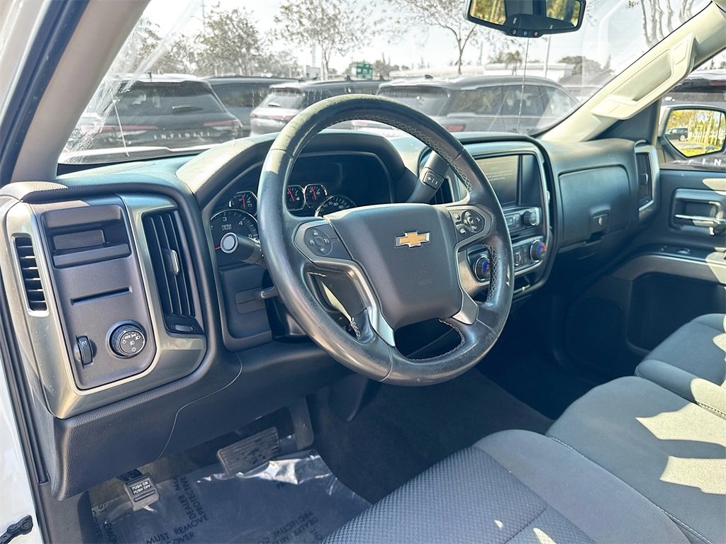 Used 2018 Chevrolet Silverado 1500 LT w/ All Star Edition image 10