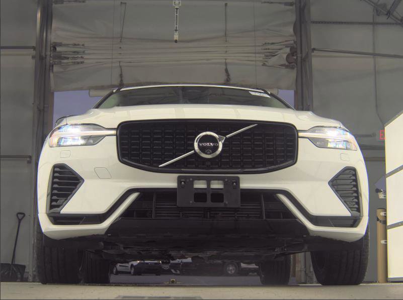 Used 2024 Volvo XC60 T8 Plus w/ Protection Package Premier AWD/4WD image 12