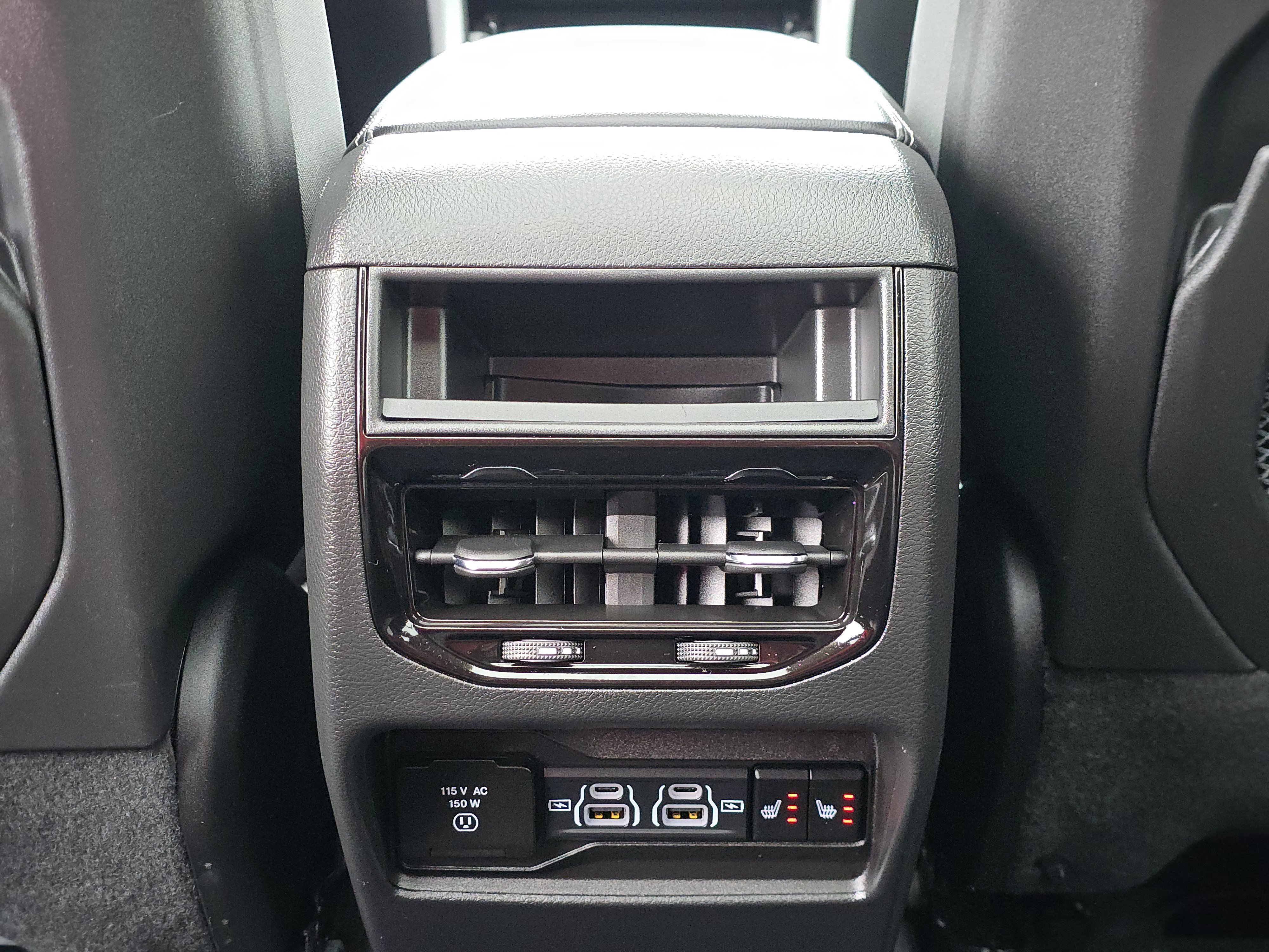 Used 2023 Jeep Grand Cherokee Limited AWD/4WD image 20