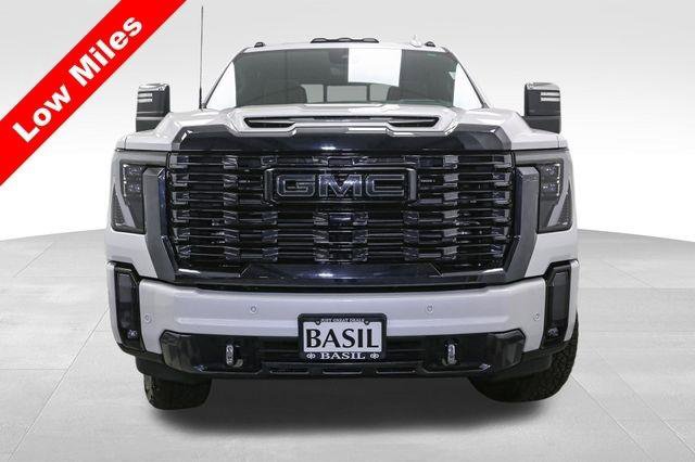 Used 2024 GMC Sierra 2500 Denali Ultimate image 3
