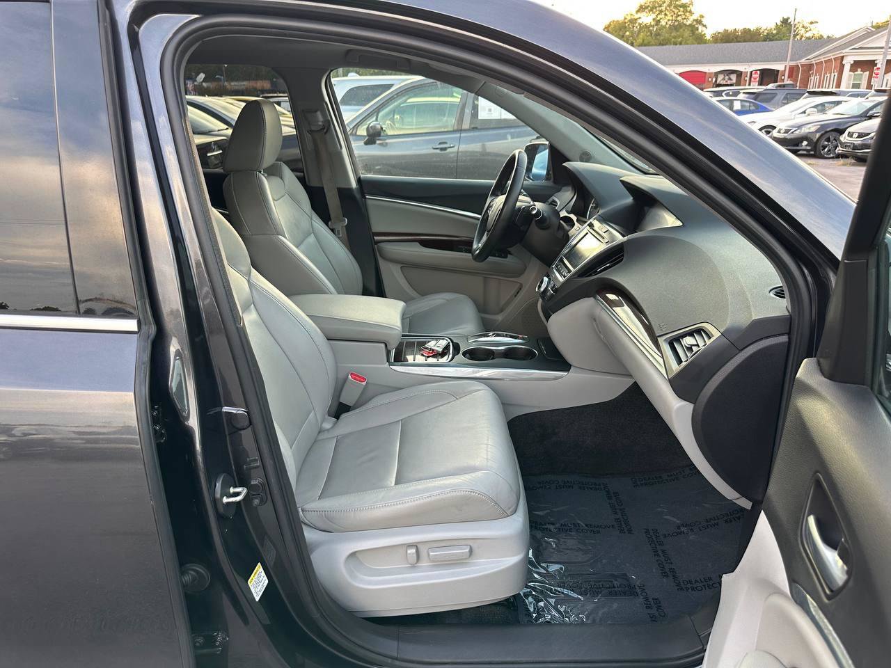 Used 2016 Acura MDX w/ AcuraWatch Plus Package FWD image 28