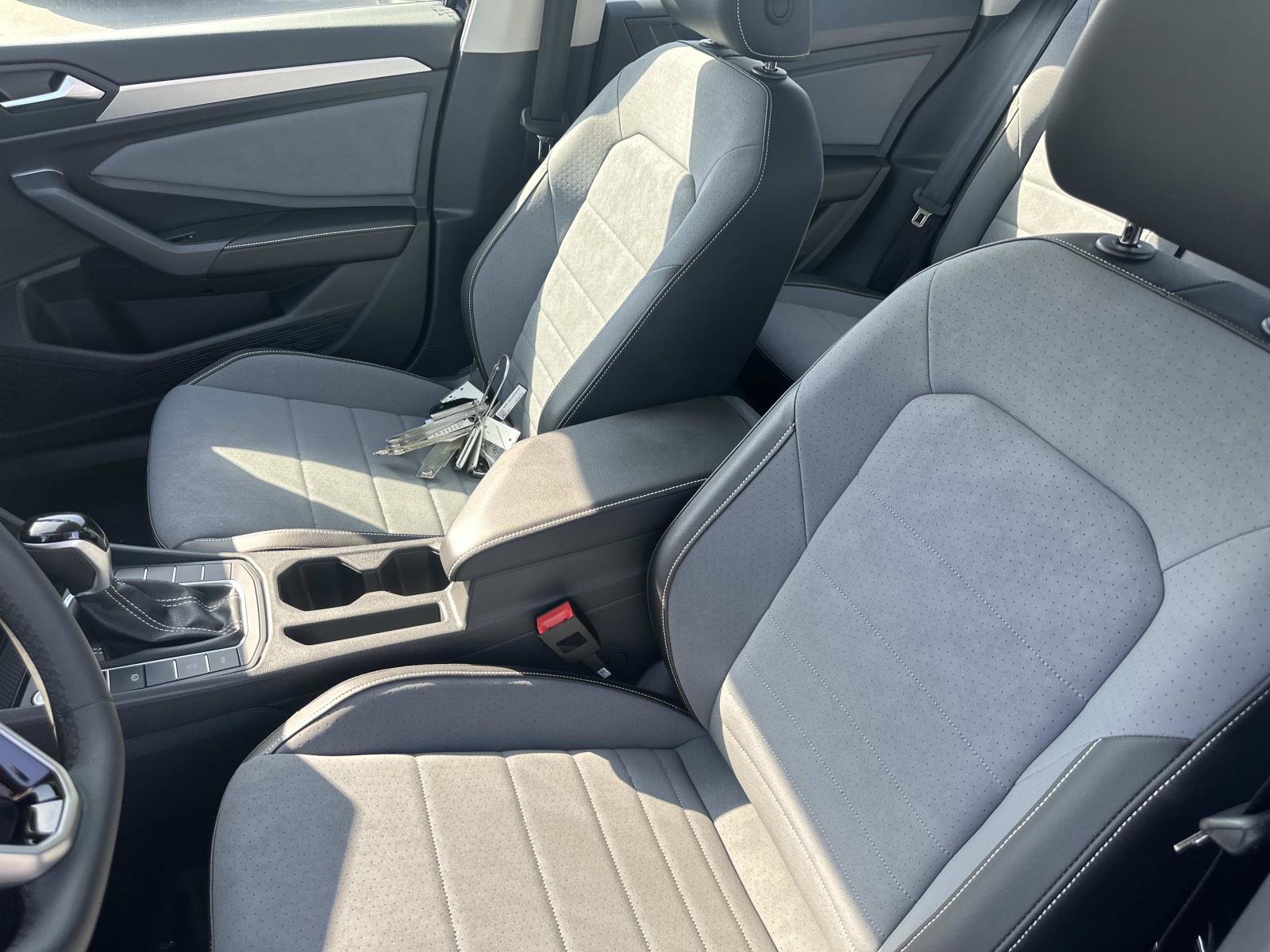 New 2026 Volkswagen Jetta SE FWD image 23