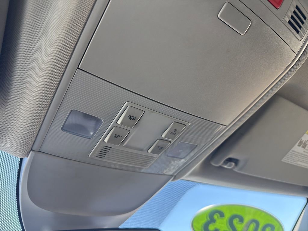 Used 2023 Volkswagen Taos SE image 22