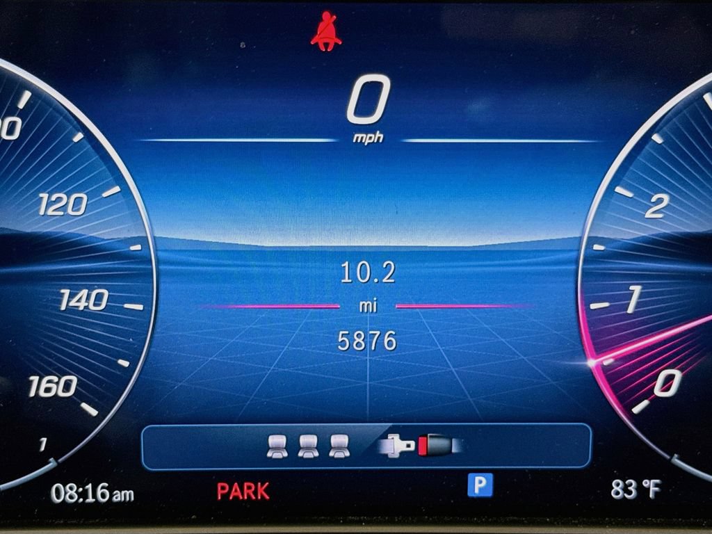 Used 2025 Mercedes-Benz E 450 4MATIC Sedan w/ MBUS Superscreen Package image 12