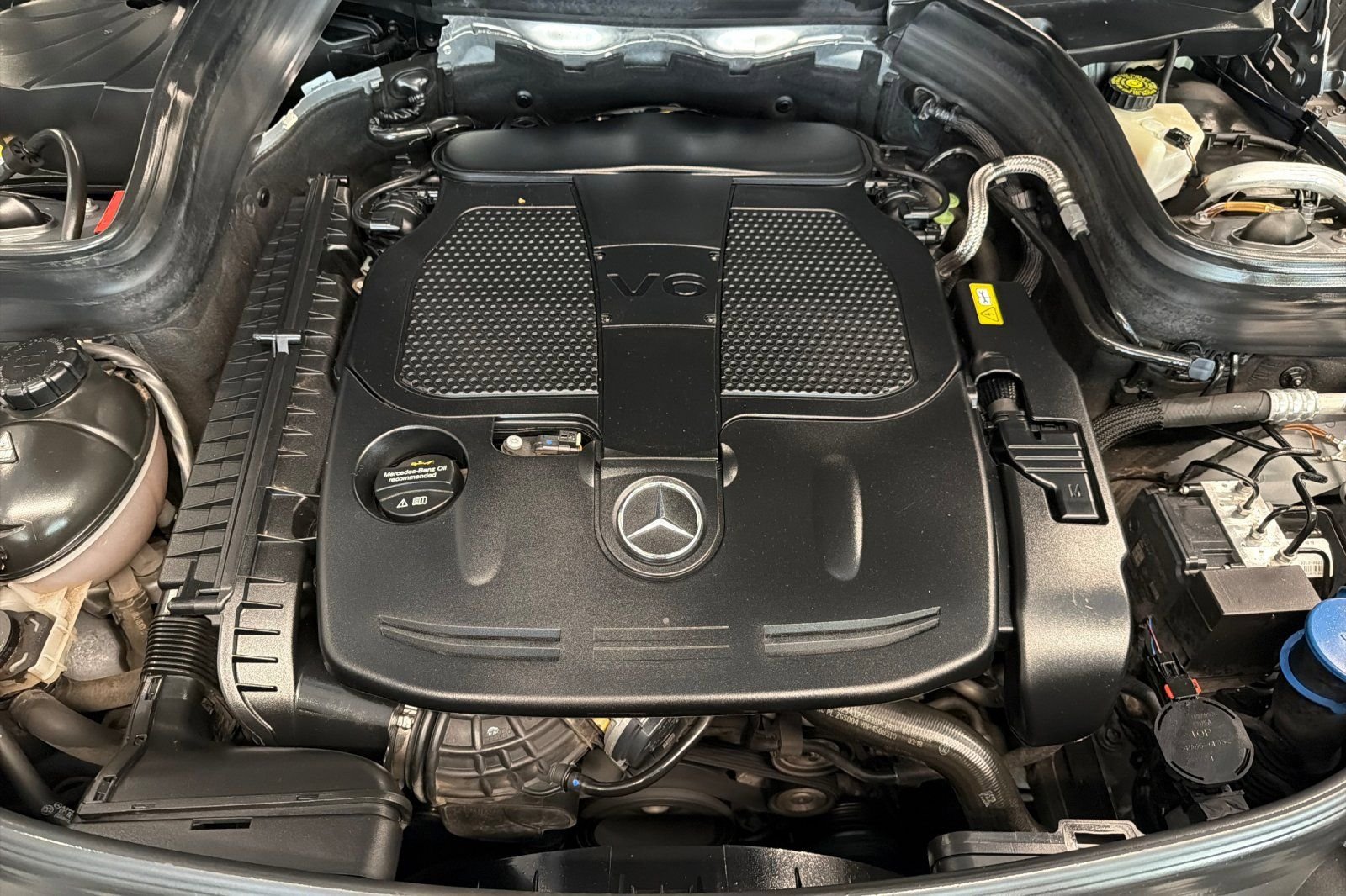Used 2015 Mercedes-Benz GLK 350 4MATIC image 33