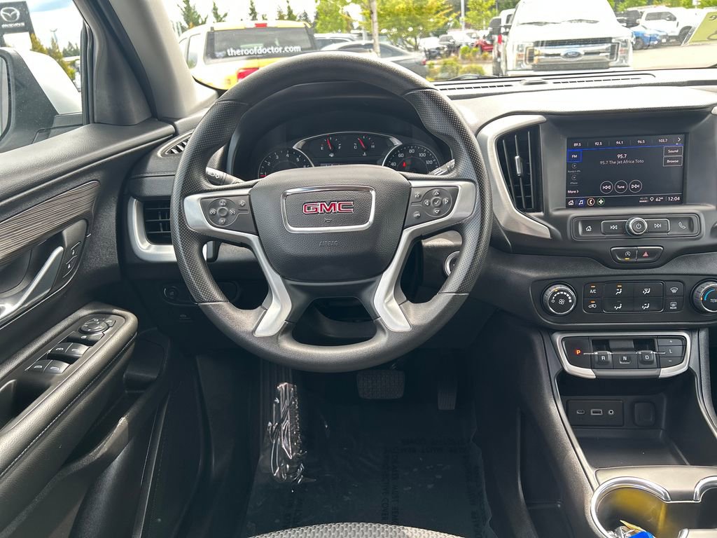 Used 2024 GMC Terrain SLE AWD/4WD image 9