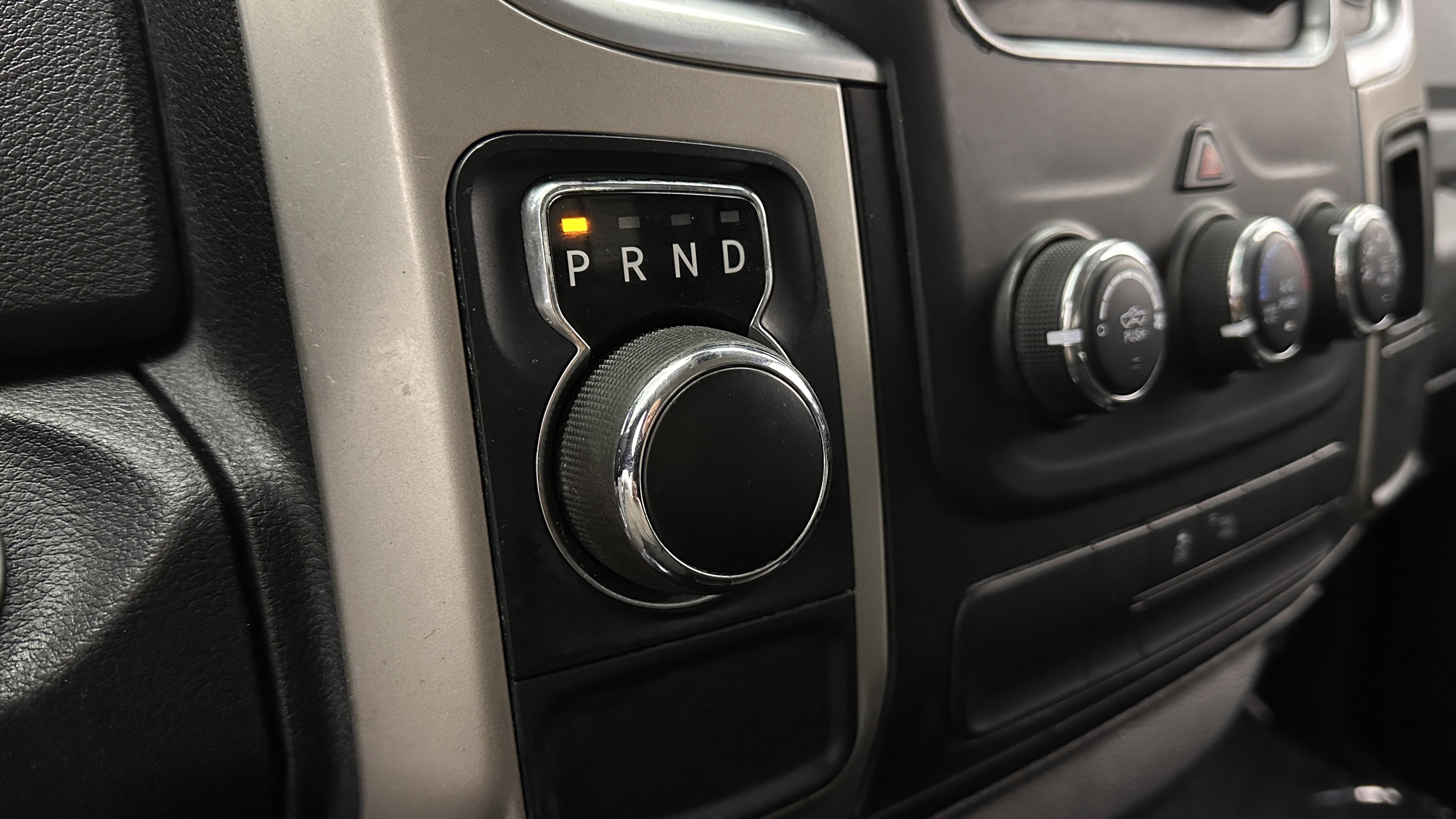 Used 2020 RAM 1500 Classic SLT image 15