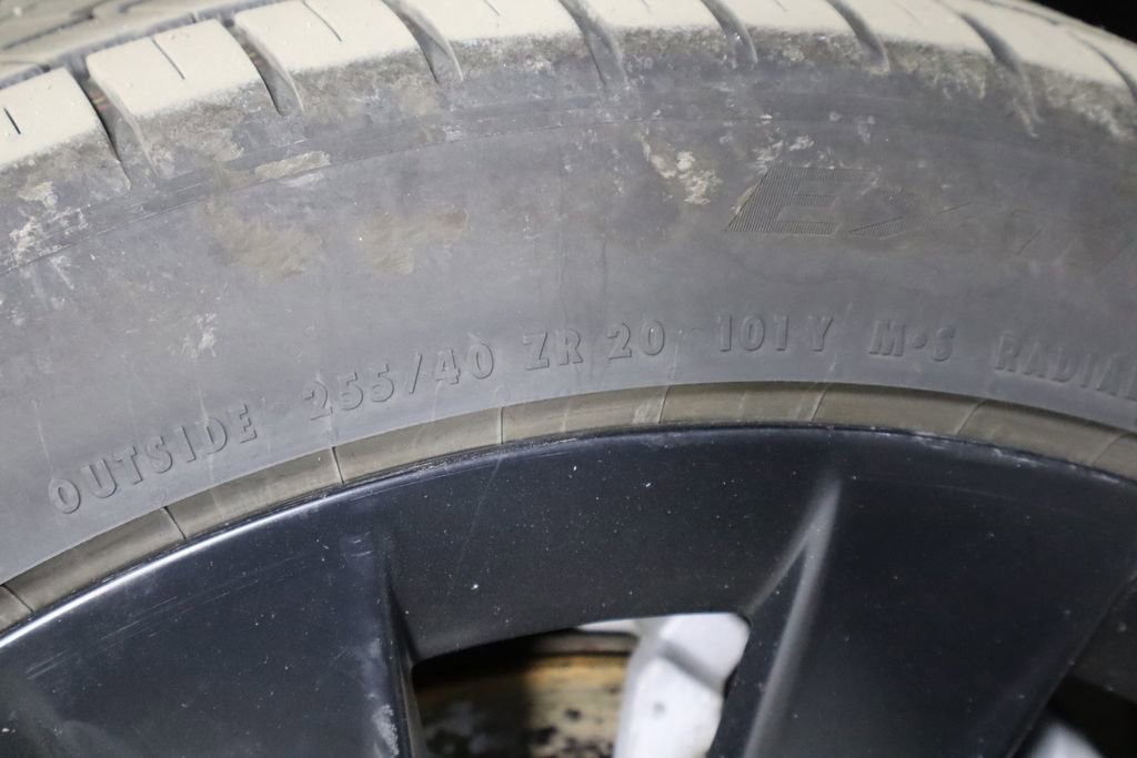 Used 2020 Tesla Model Y Long Range image 43