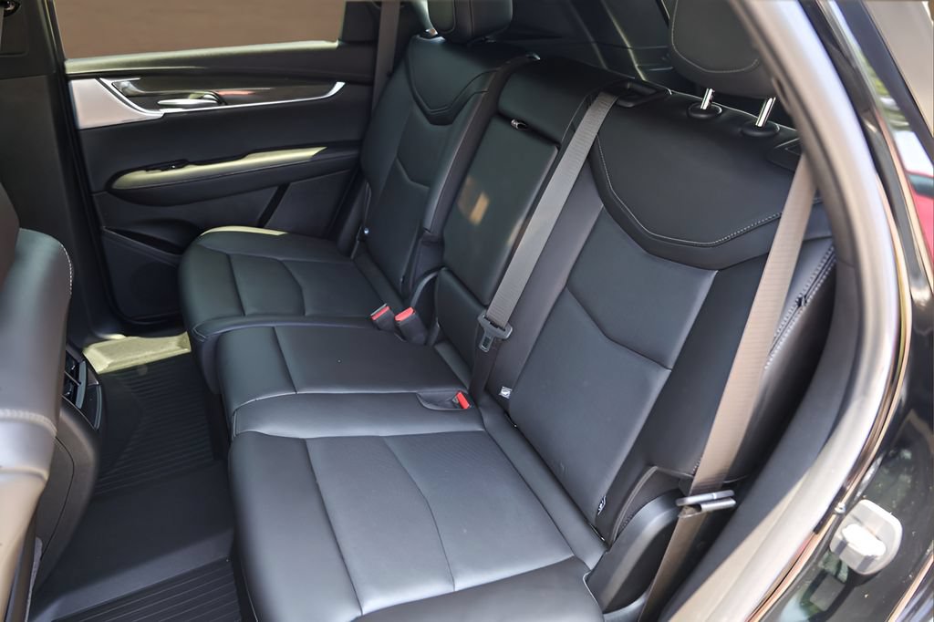 Used 2023 Cadillac XT5 Sportv w/ Technology Package AWD/4WD image 26