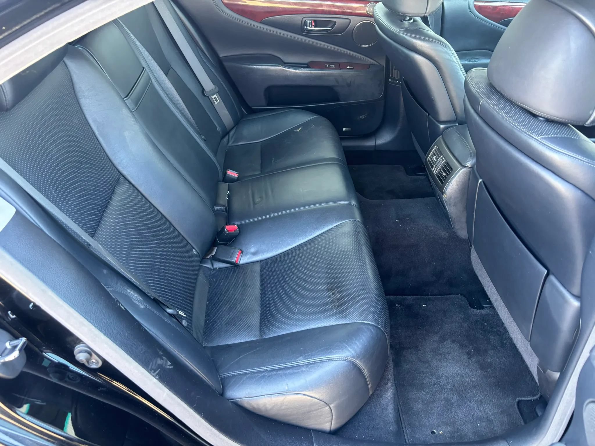 Used 2007 Lexus LS 460 RWD image 13