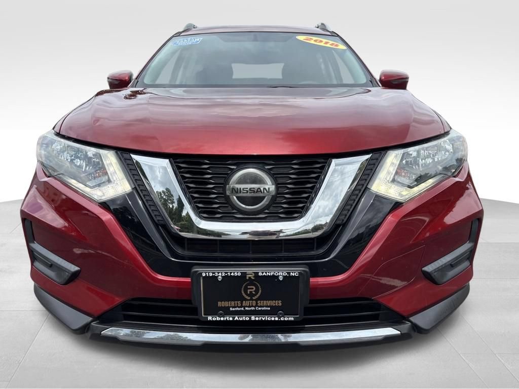 Used 2018 Nissan Rogue SV AWD/4WD image 2