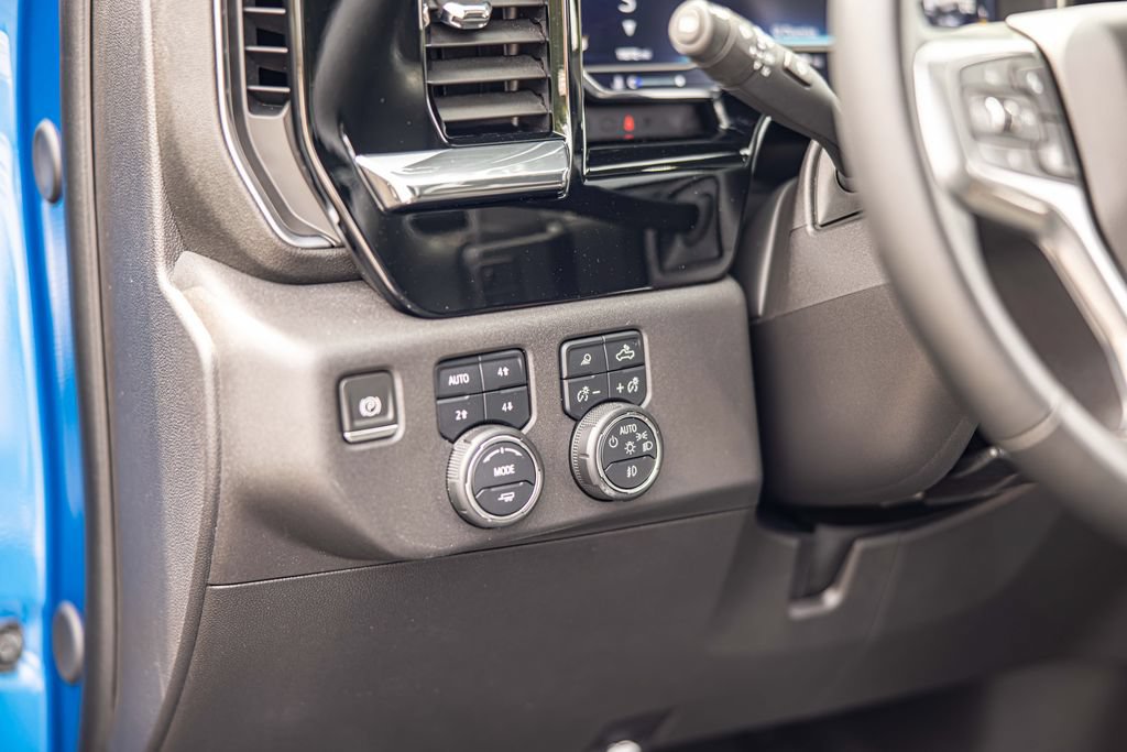 Used 2024 Chevrolet Silverado 1500 LT Trail Boss w/ LT Trail Boss Premium Package AWD/4WD image 20