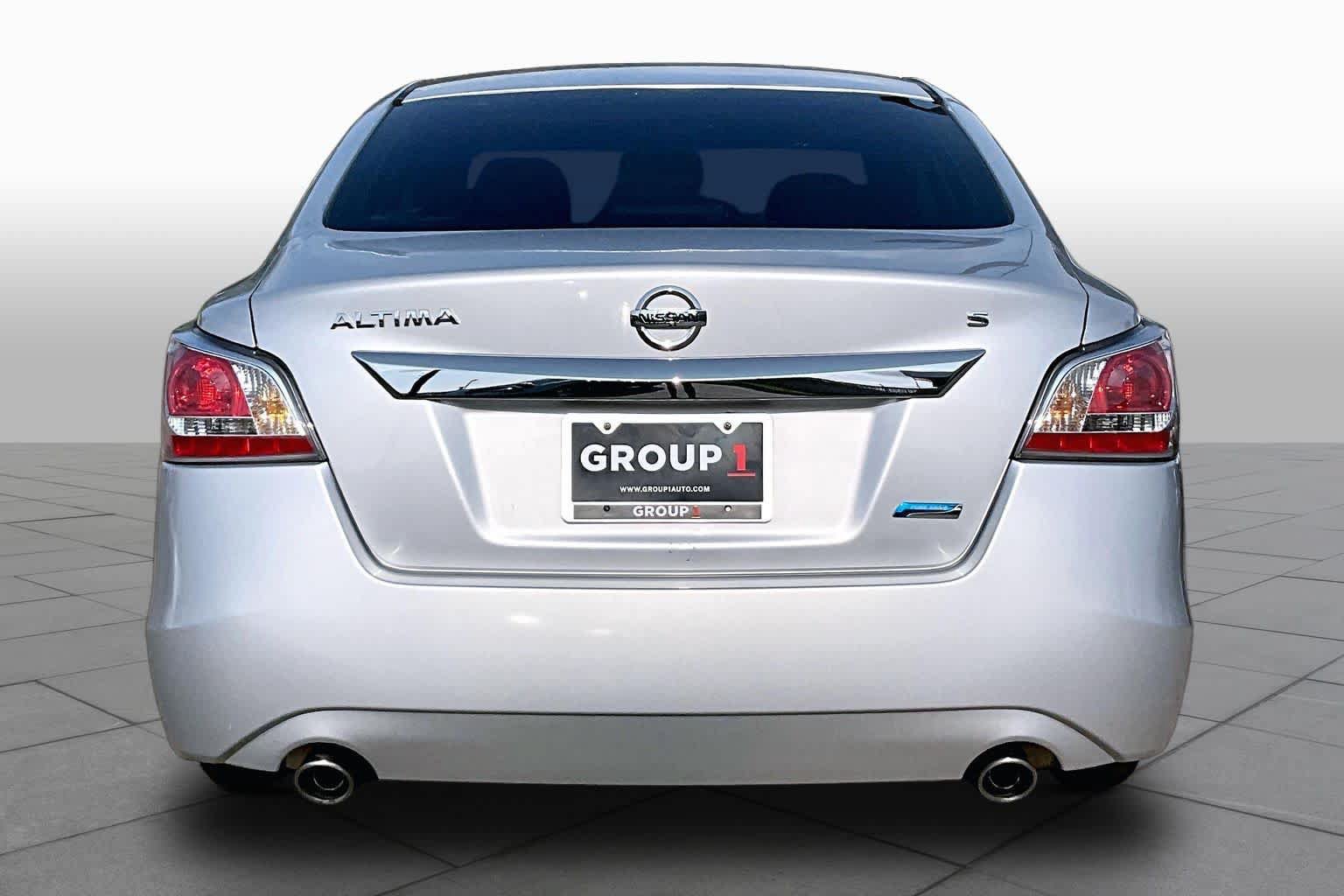 Used 2014 Nissan Altima 2.5 S FWD image 4