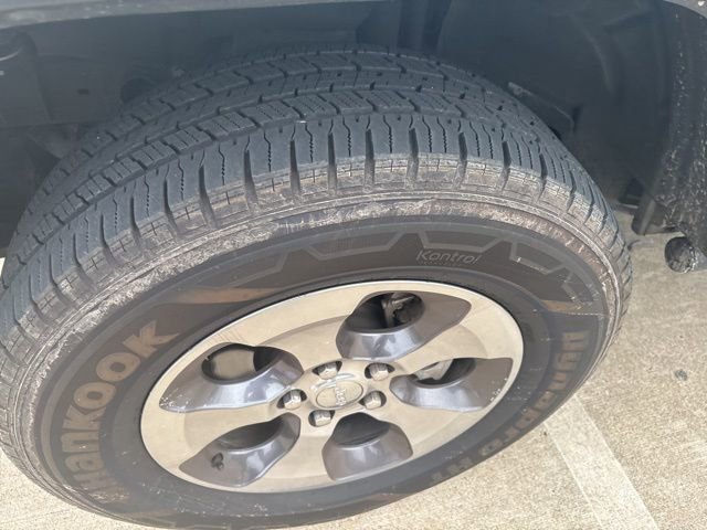 Used 2019 Jeep Wrangler Unlimited Sport image 20