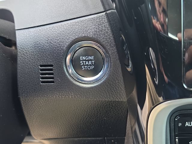 Used 2018 Toyota Corolla XSE FWD image 27