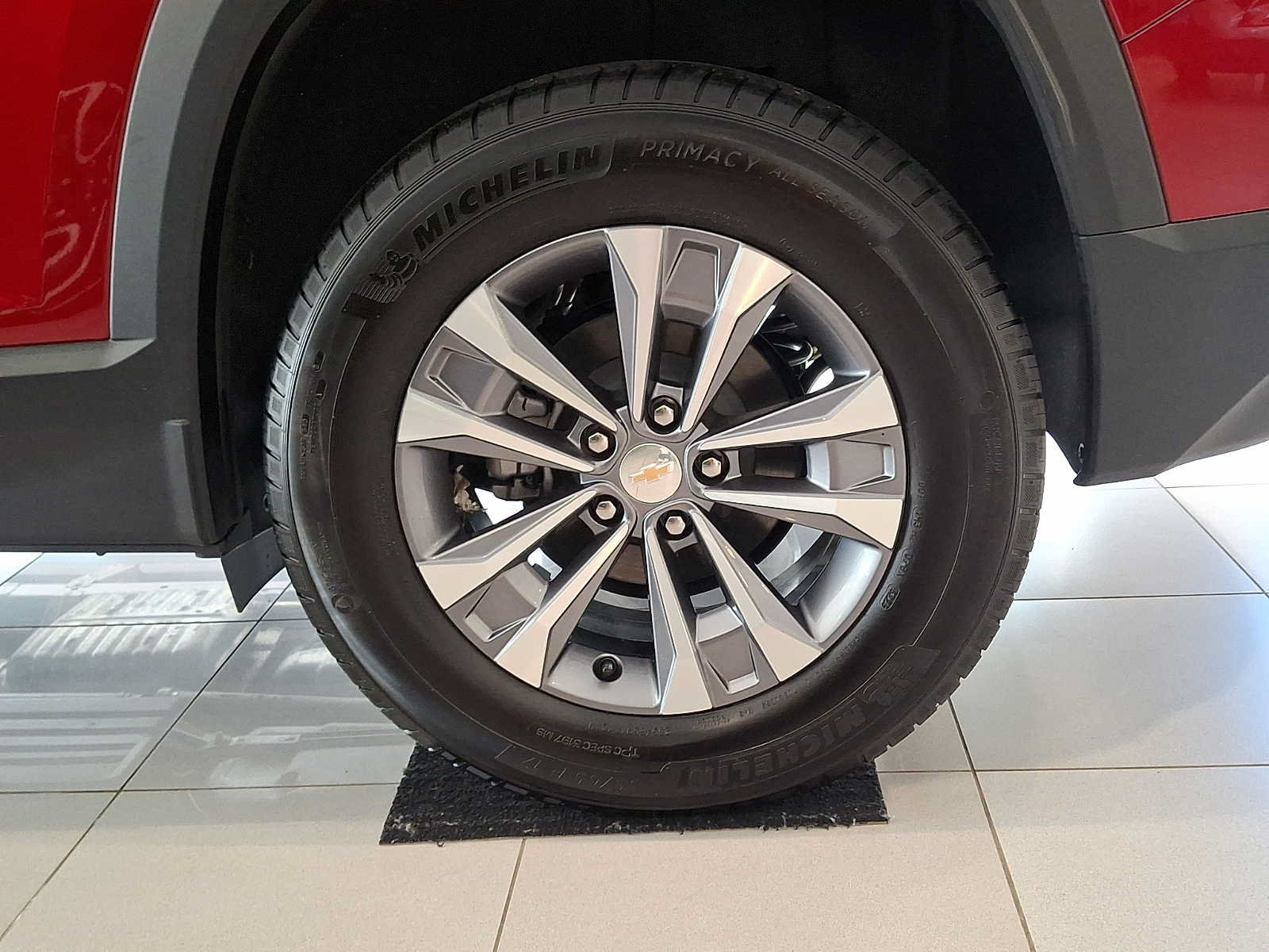 Used 2026 Chevrolet Equinox LT AWD/4WD image 8
