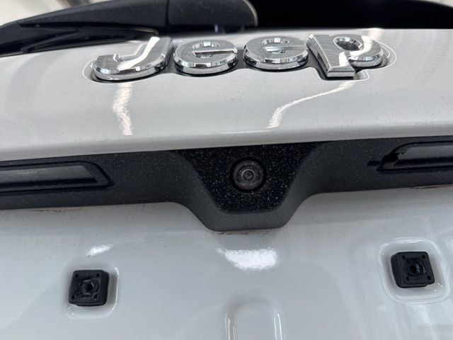 Used 2024 Jeep Compass Limited image 7