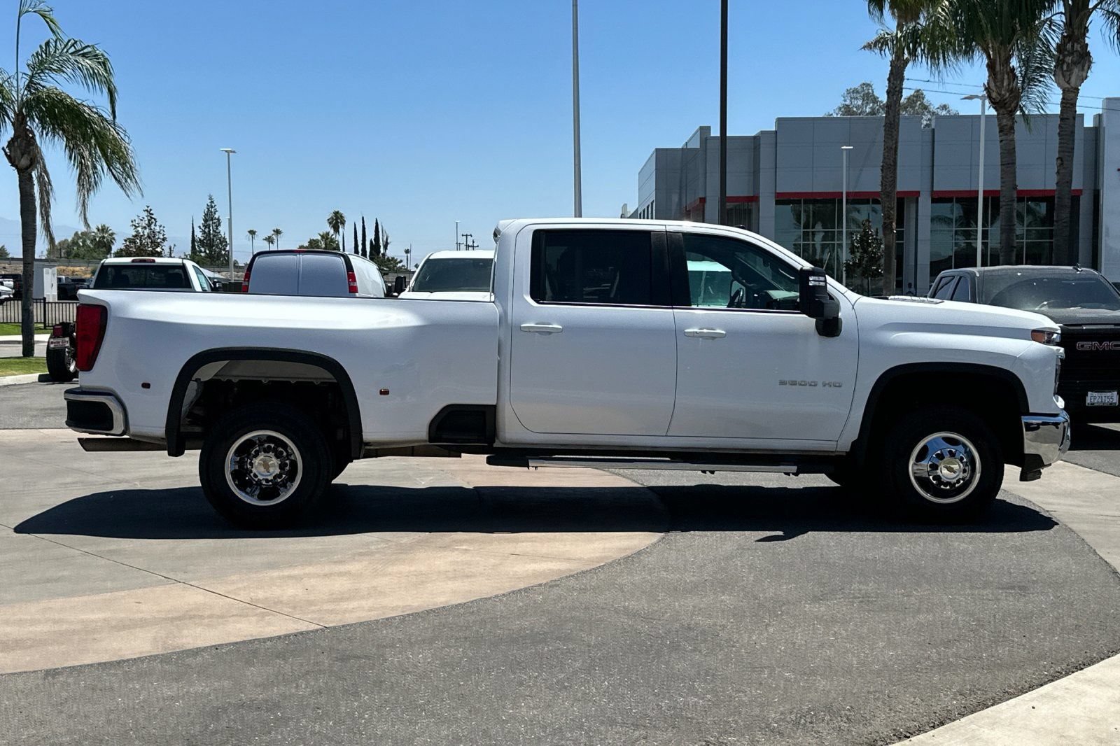 Certified 2024 Chevrolet Silverado 3500 LT w/ Convenience Package RWD image 3