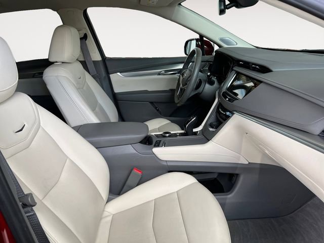 Certified 2024 Cadillac XT5 Premium Luxury w/ LPO, Floor Liner Package AWD/4WD image 13