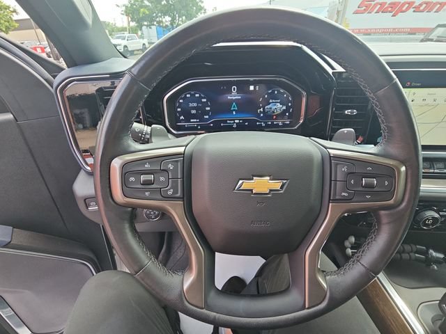Used 2022 Chevrolet Silverado 1500 High Country w/ Technology Package AWD/4WD image 36