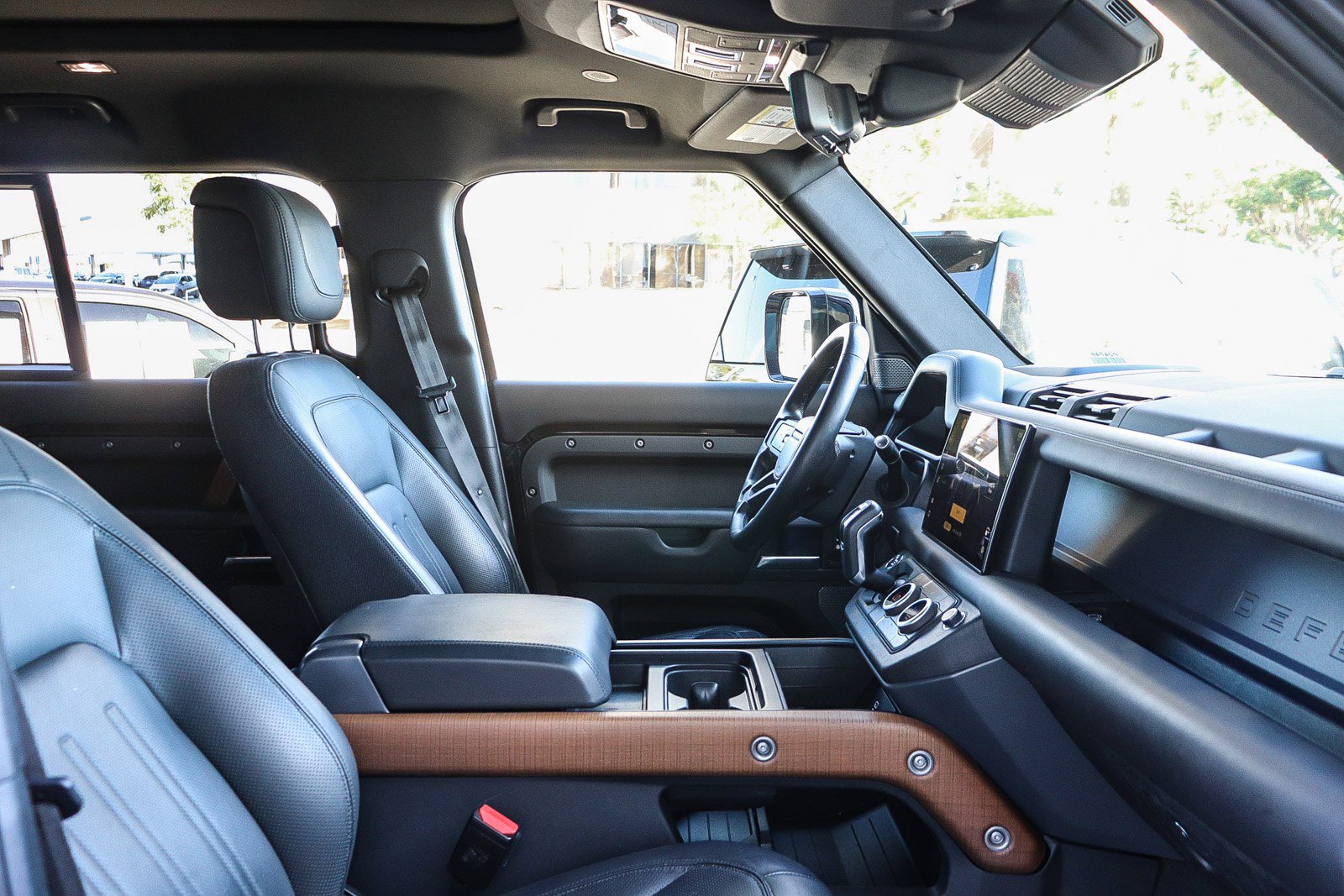 Used 2023 Land Rover Defender 110 X image 19