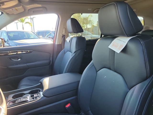 New 2025 Honda Pilot Touring image 17