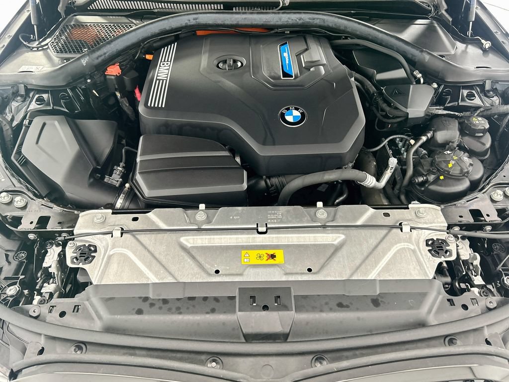 Used 2023 BMW 330e w/ M Sport Package RWD image 28